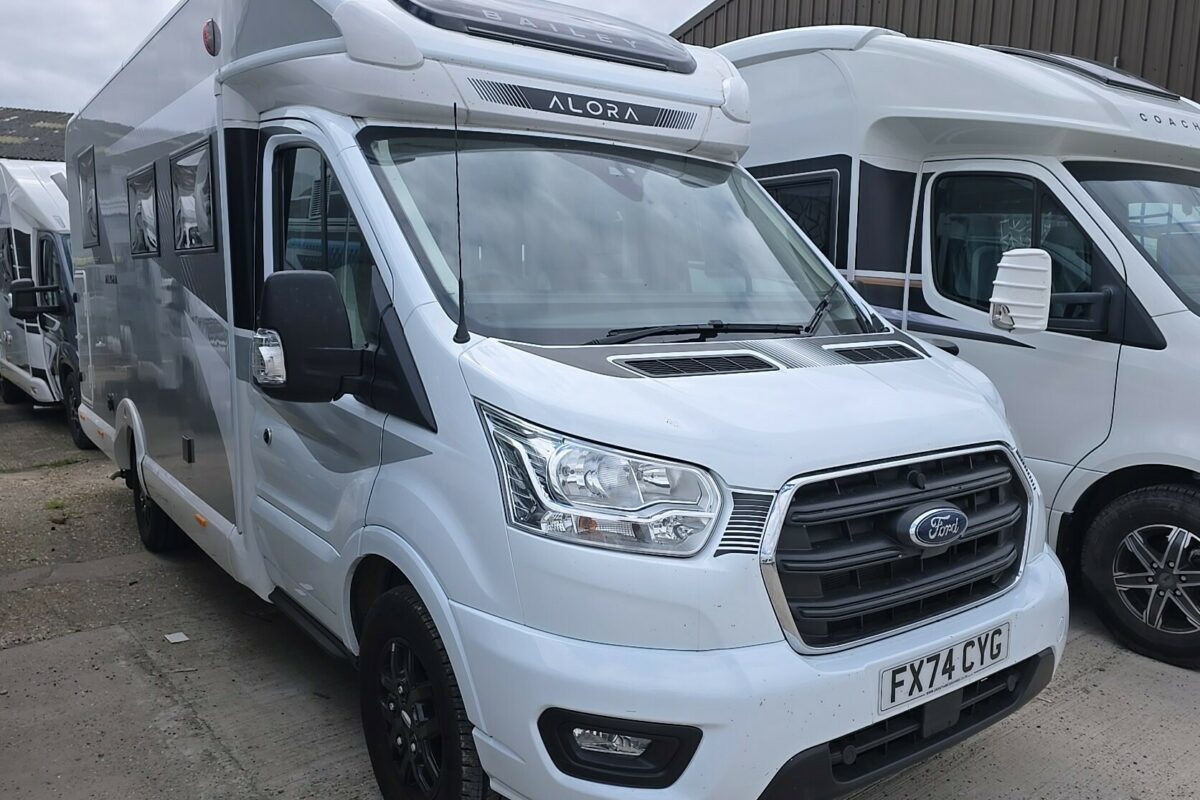 BAILEY ALORA 694T 2024 FRONT N/S