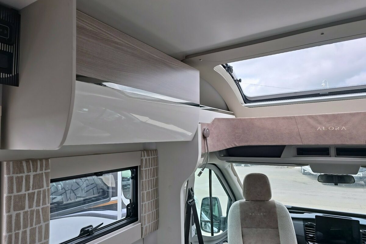 BAILEY ALORA 69 4T 2024 VIEW