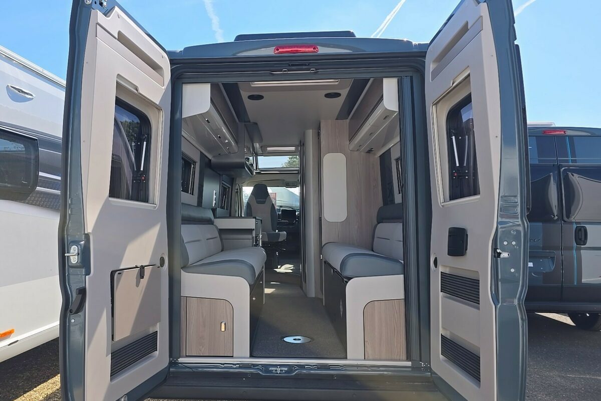 2025 SWIFT CARRERA 132 REAR OPEN