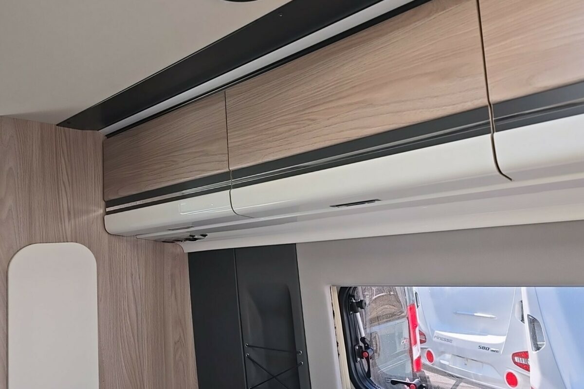 2025 SWIFT CARRERA 132 STORAGE