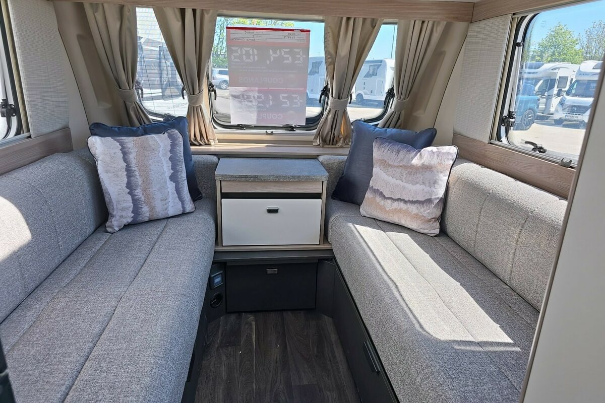 2025 SWIFT SPRITE EXCLUSIVE COMPACT SEATING