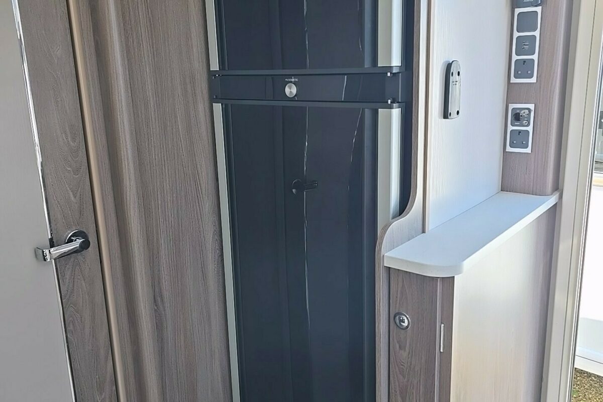 2022 COACHMAN LASER 665 FRIDGE