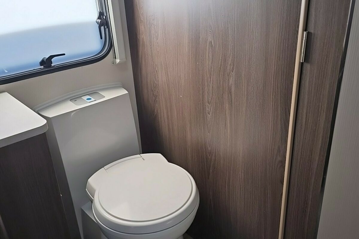 2022 COACHMAN LASER 665 W/C