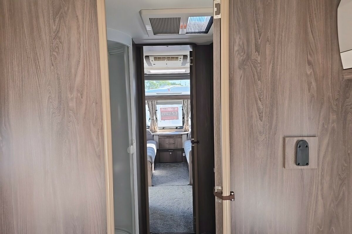 2022 COACHMAN LASER 665 VIEW