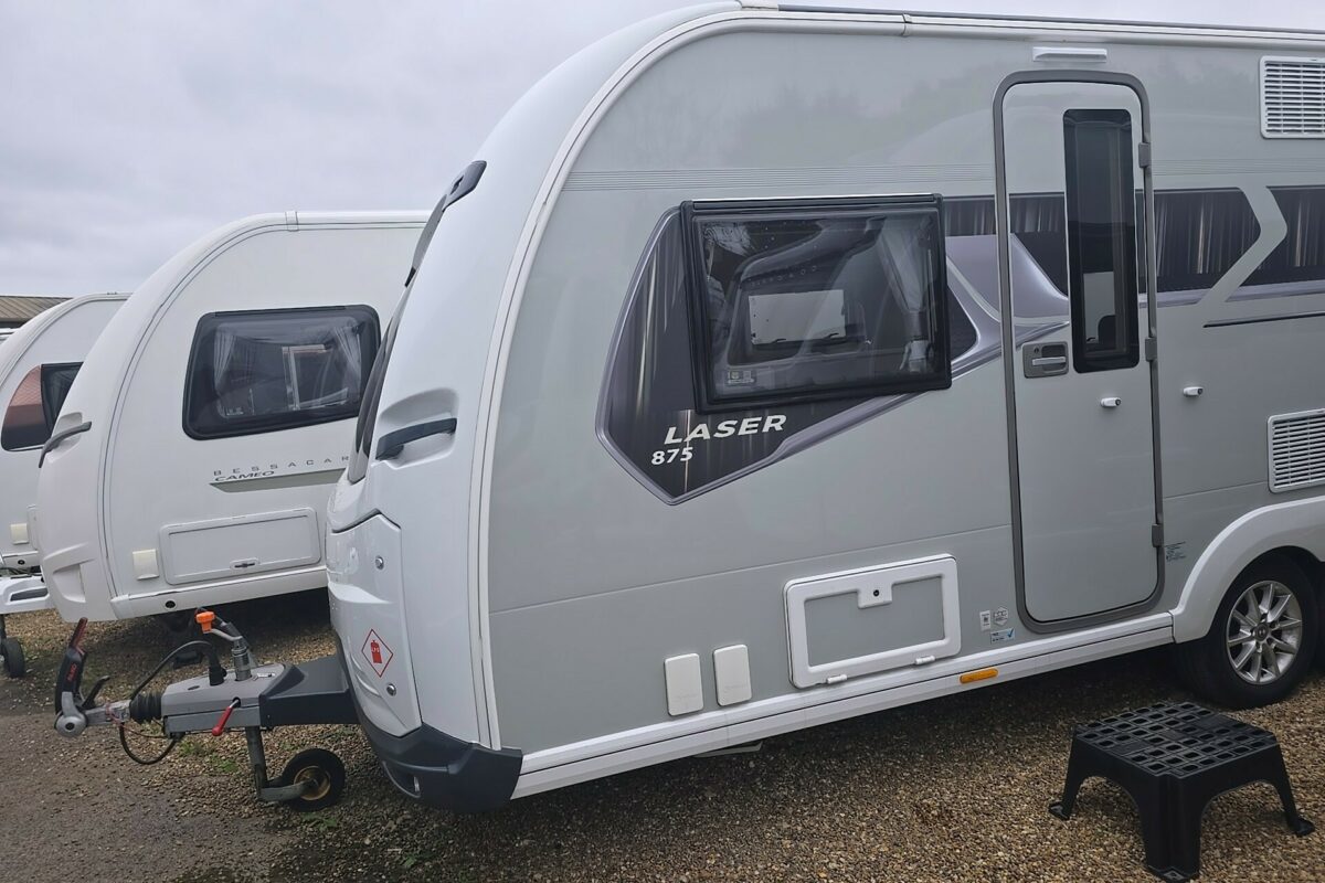 2022 COACHMAN LASER 875 XCEL FRONT N/S