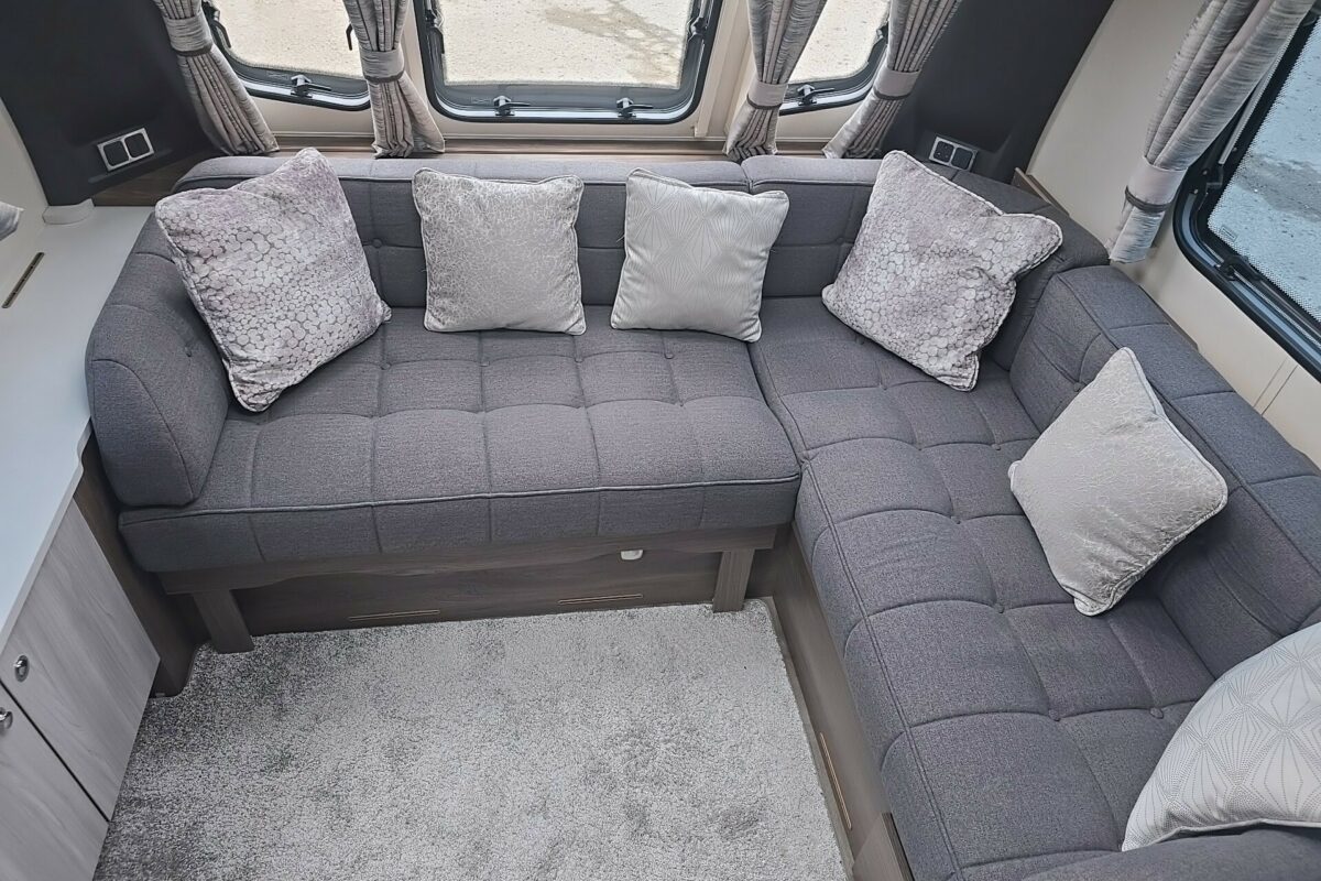 2022 COACHMAN LUSSO II LOUNGE VIEW
