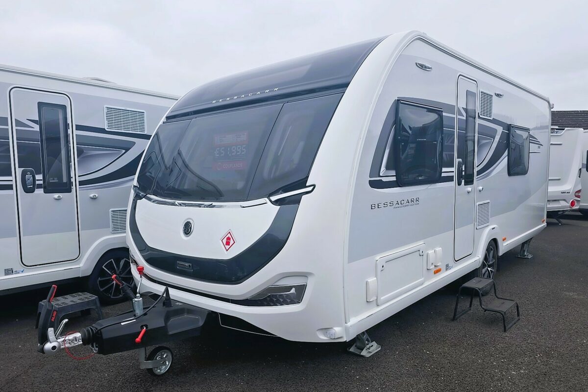 2025 BESSACARR 780 FRONT N/S