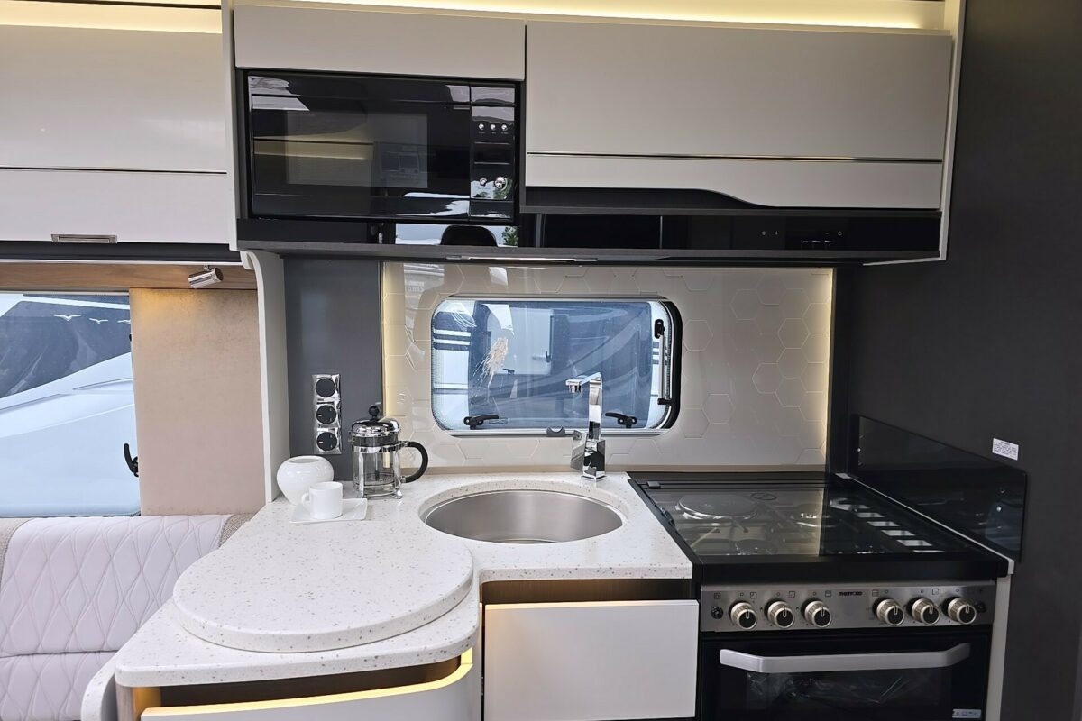 2025 BESSACARR 780 MICROWAVE