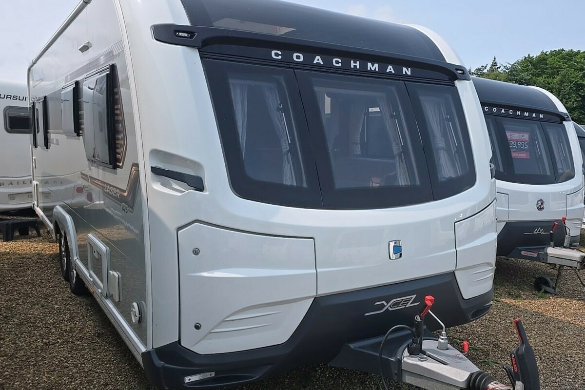 2020 COACHMAN LASER XCEL 875 FRONT O/S