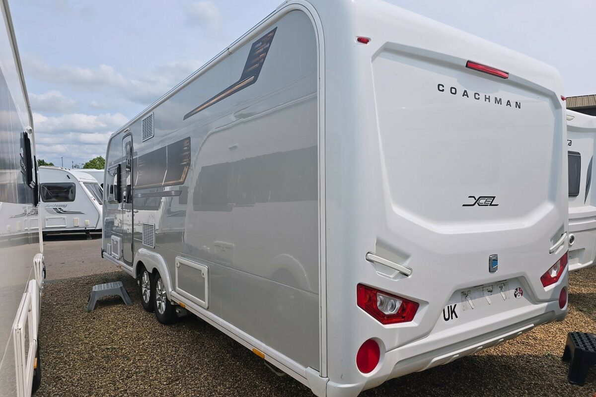 2020 COACHMAN LASER XCEL 875 REAR N/S
