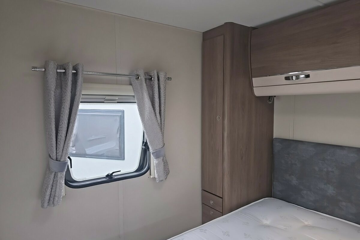 2018 COMPASS CASITA 860 BEDROOM