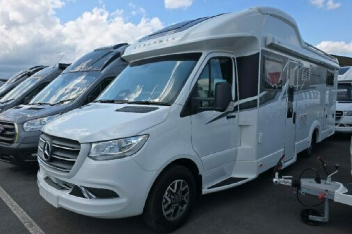 2025 COACHMAN TRAVEL MASTER 565 FRONT O/S