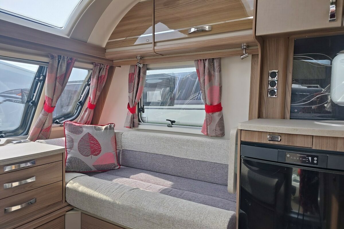 2018 SWIFT CHALLENGER 560 SEAT