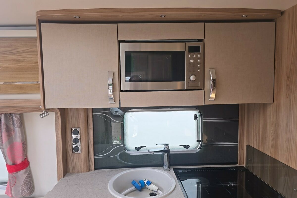 2018 SWIFT CHALLENGER 560 MICROWAVE