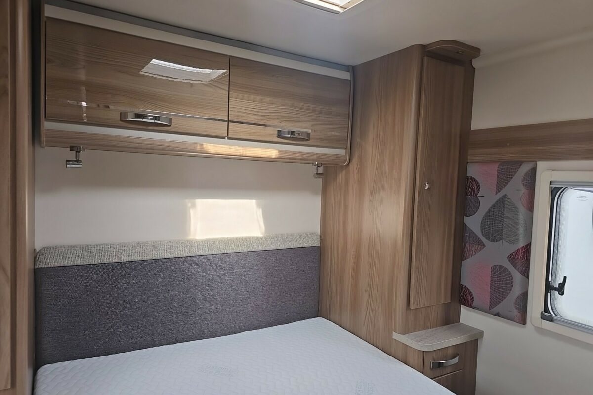 2018 SWIFT CHALLENGER 560 BEDROOM