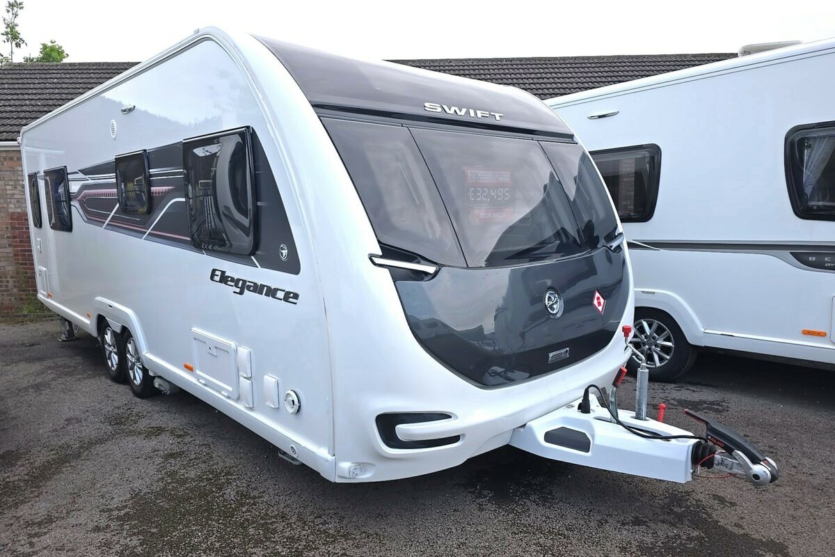 2022 SWIFT ELEGANCE 845 FRONT O/S