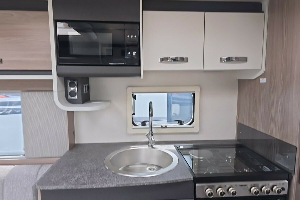 2025 SPRITE EXCLUSIVE MAJOR 4 SB GRANDE KITCHEN