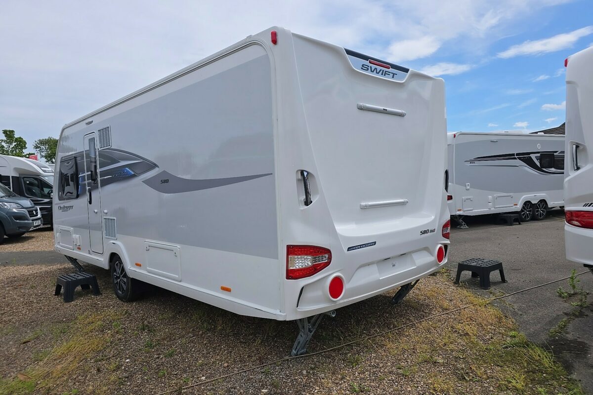 CHALLENGER EXCLUSIVE 580 GRANDE REAR N/S