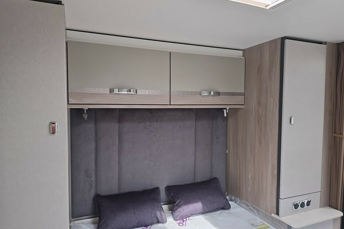 CHALLENGER EXCLUSIVE 580 GRANDE BEDROOM