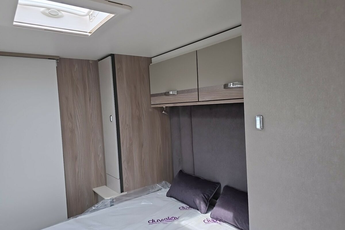 CHALLENGER EXCLUSIVE 580 GRANDE BEDROOM