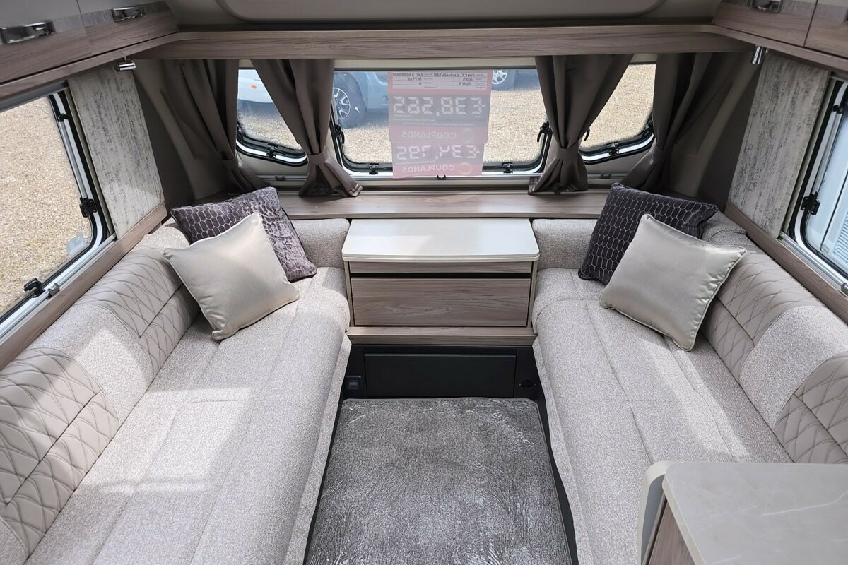 CHALLENGER EXCLUSIVE 580 GRANDE SEATING