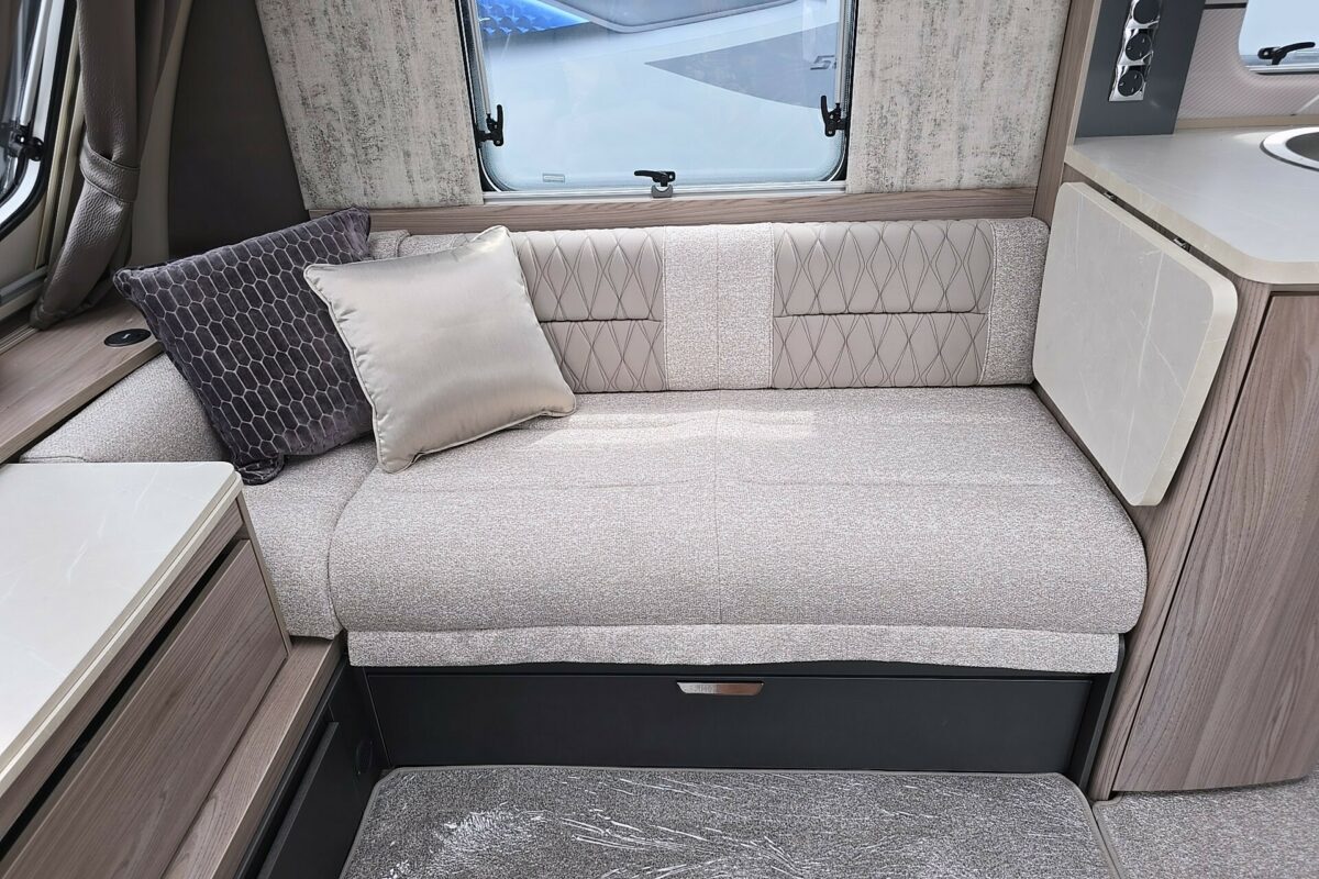 CHALLENGER EXCLUSIVE 580 GRANDE SEAT