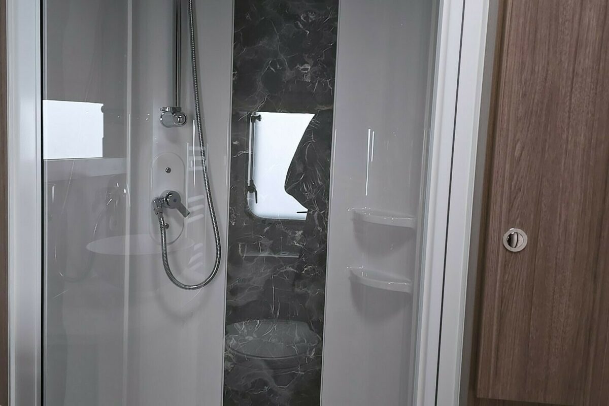 2024 COACHMAN VIP 460 SHOWER
