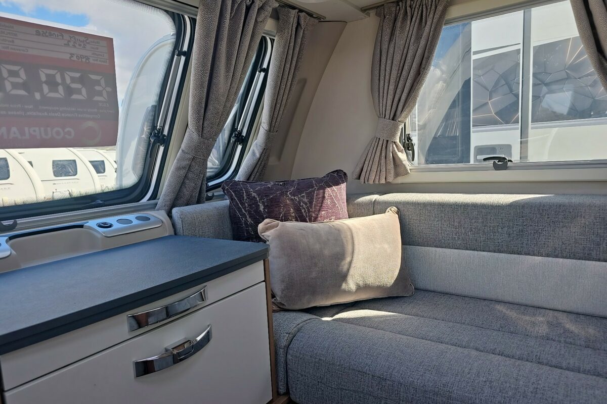 2022 SWIFT FINESSE SEAT VIEW