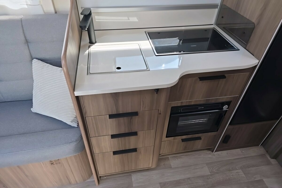 2025 SPORTIVO TM565 KITCHEN