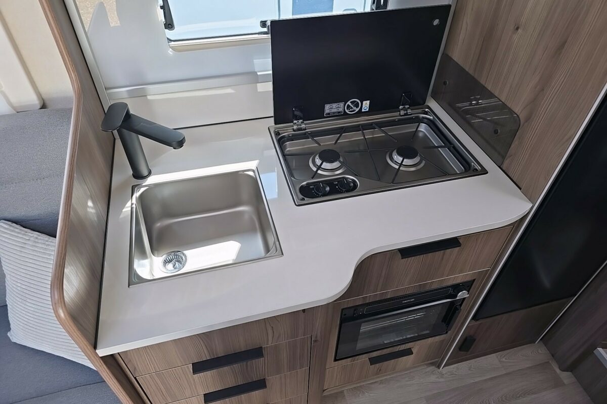 2025 SPORTIVO TM565 KITCHEN
