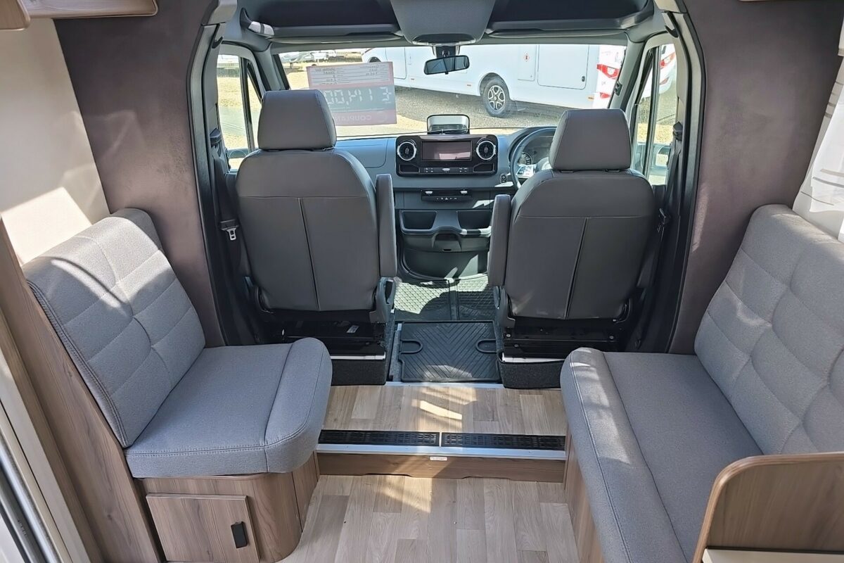 2025 SPORTIVO TM565 LOUNGE