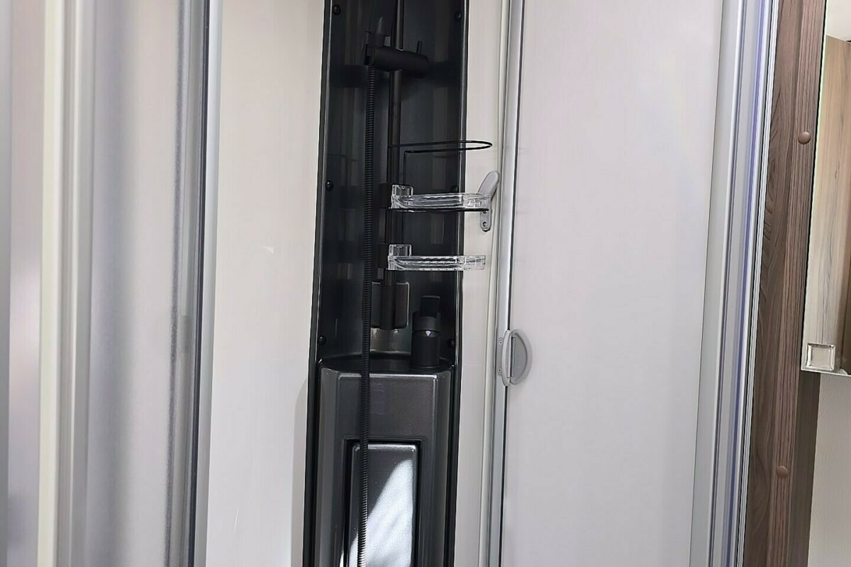 2025 SPORTIVO TM565 SHOWER