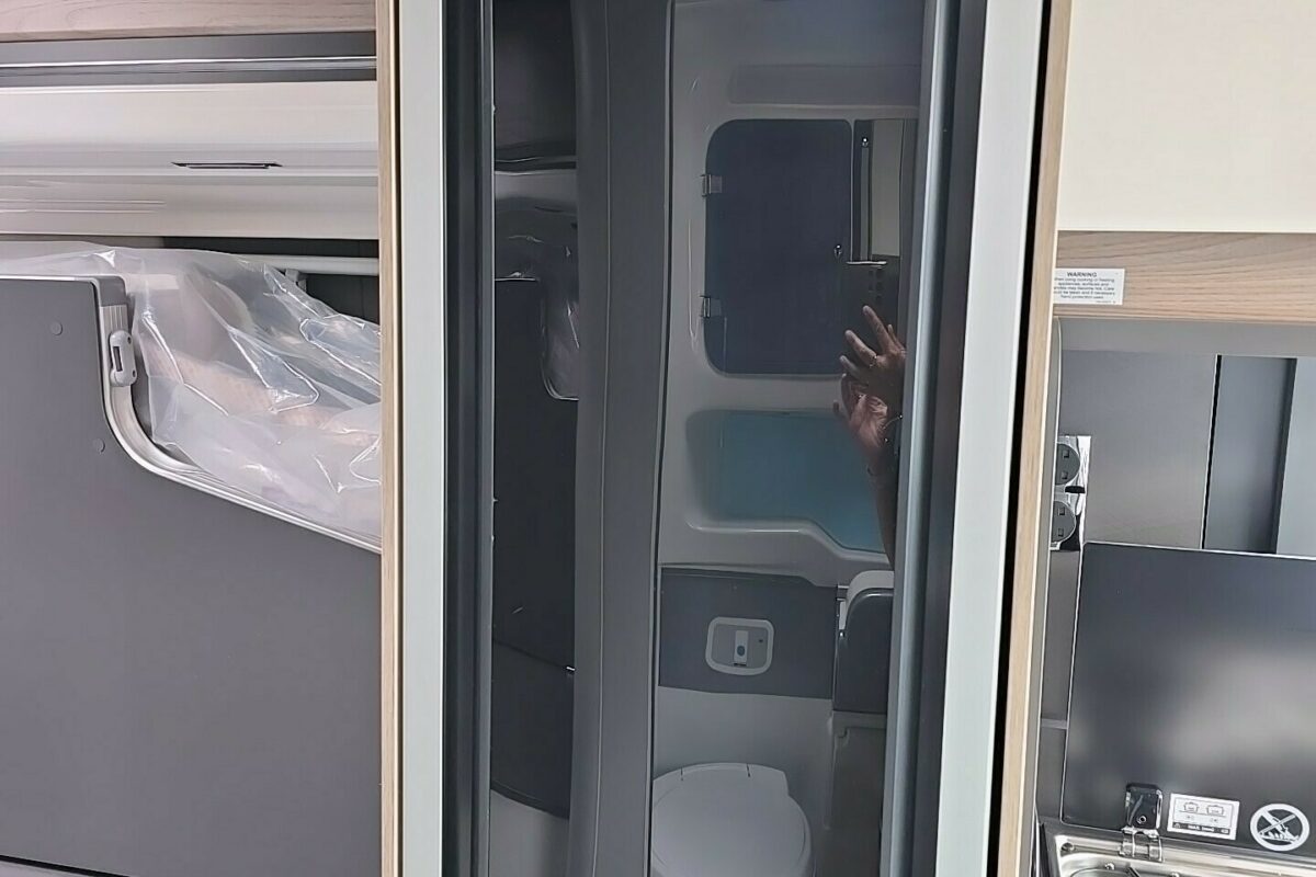 2025 CARRERA 194 FRIDGE