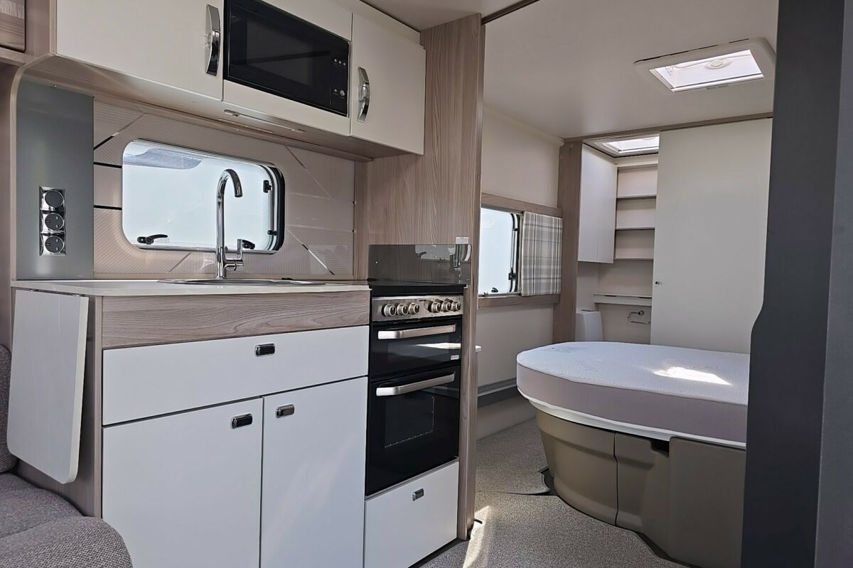 2023 SWIFT CHALLENGER 580 GRANDE VIEW