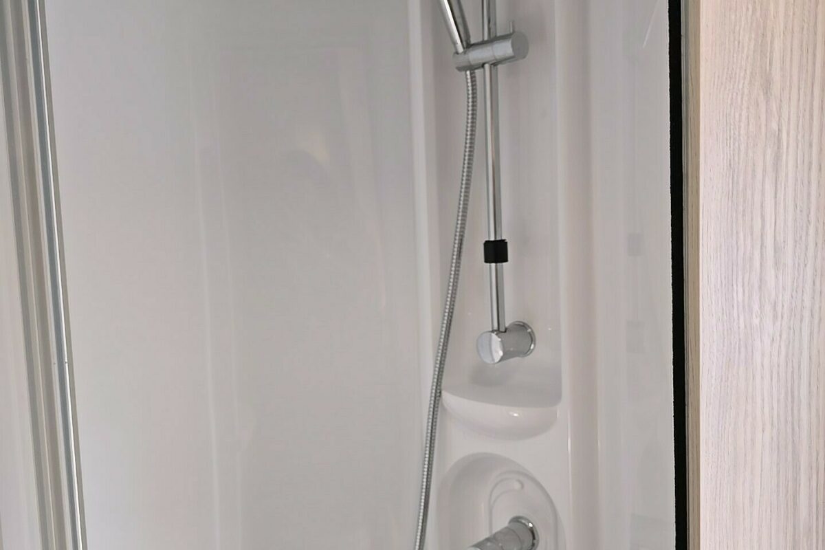 2020 ELDDIS AUTOQUEST EVOLUTION 185 SHOWER