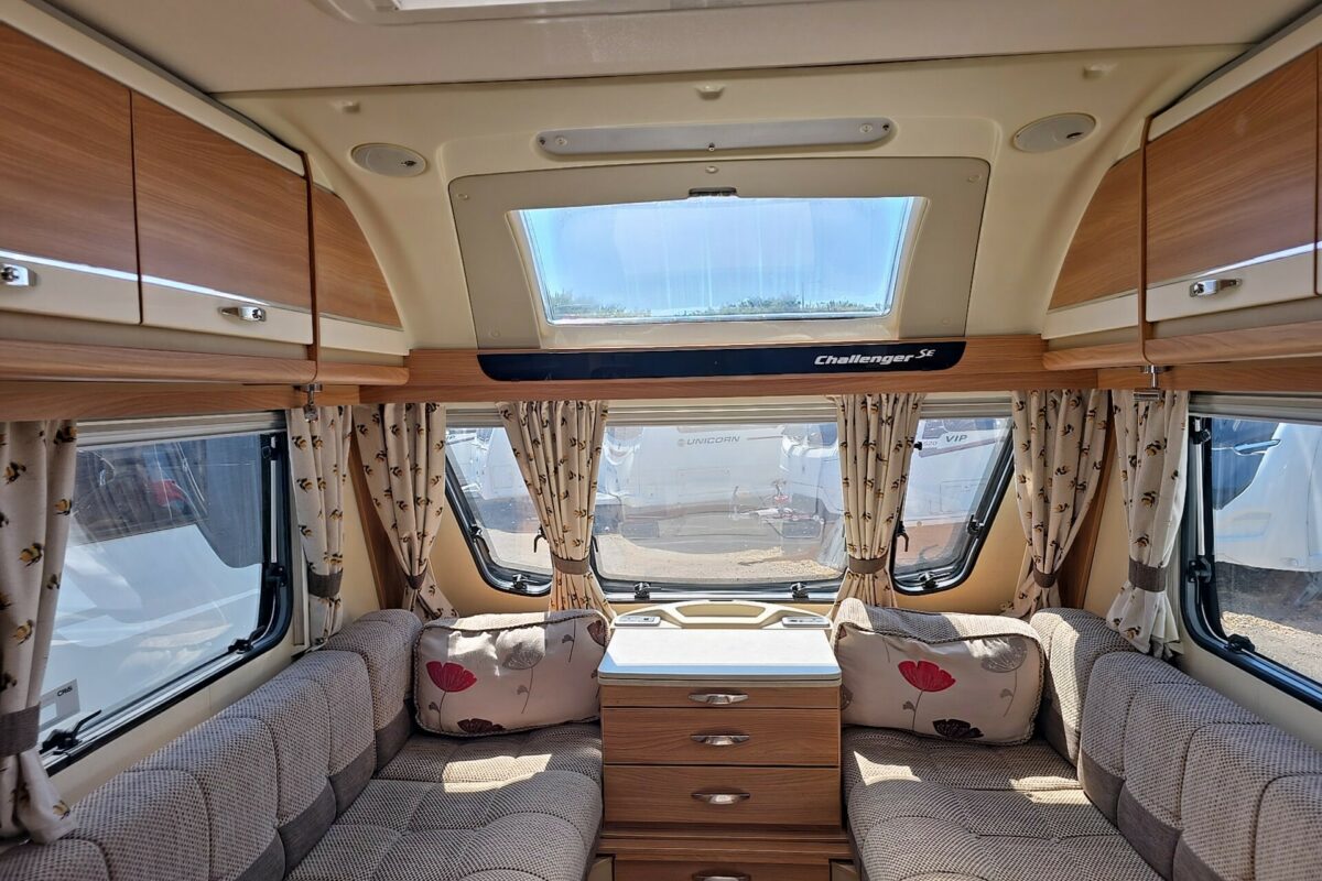 2013 SWIFT CHALLENGER 480 SE LOUNGE VIEW
