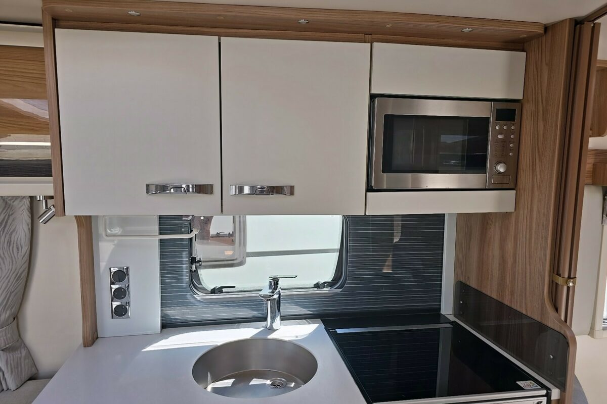2018 BESSACARR 580 CAMEO MICROWAVE
