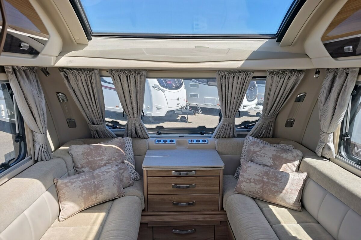 2018 BESSACARR 580 CAMEO LOUNGE