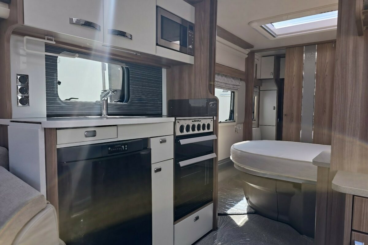 2018 BESSACARR 580 CAMEO VIEW