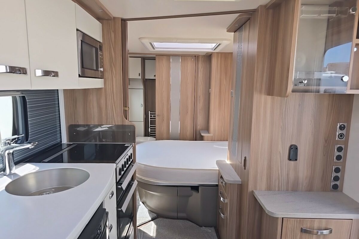2018 BESSACARR 580 CAMEO VIEW