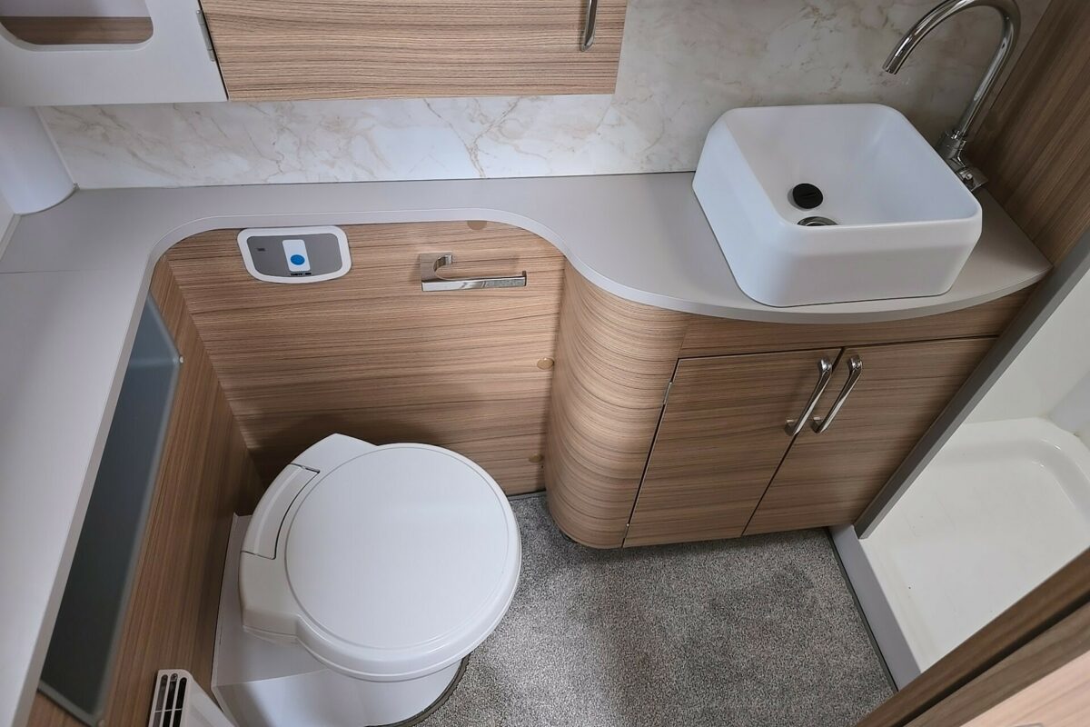 2022 BAILEY UNICORN CARTAGENA WASHROOM