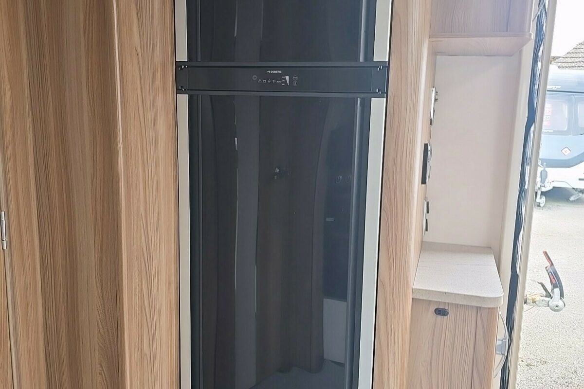 2022 BESSACARR BY DESIGN 835 FRIDGE