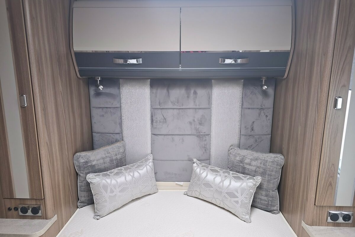 2022 BESSACARR BY DESIGN 835 BEDROOM
