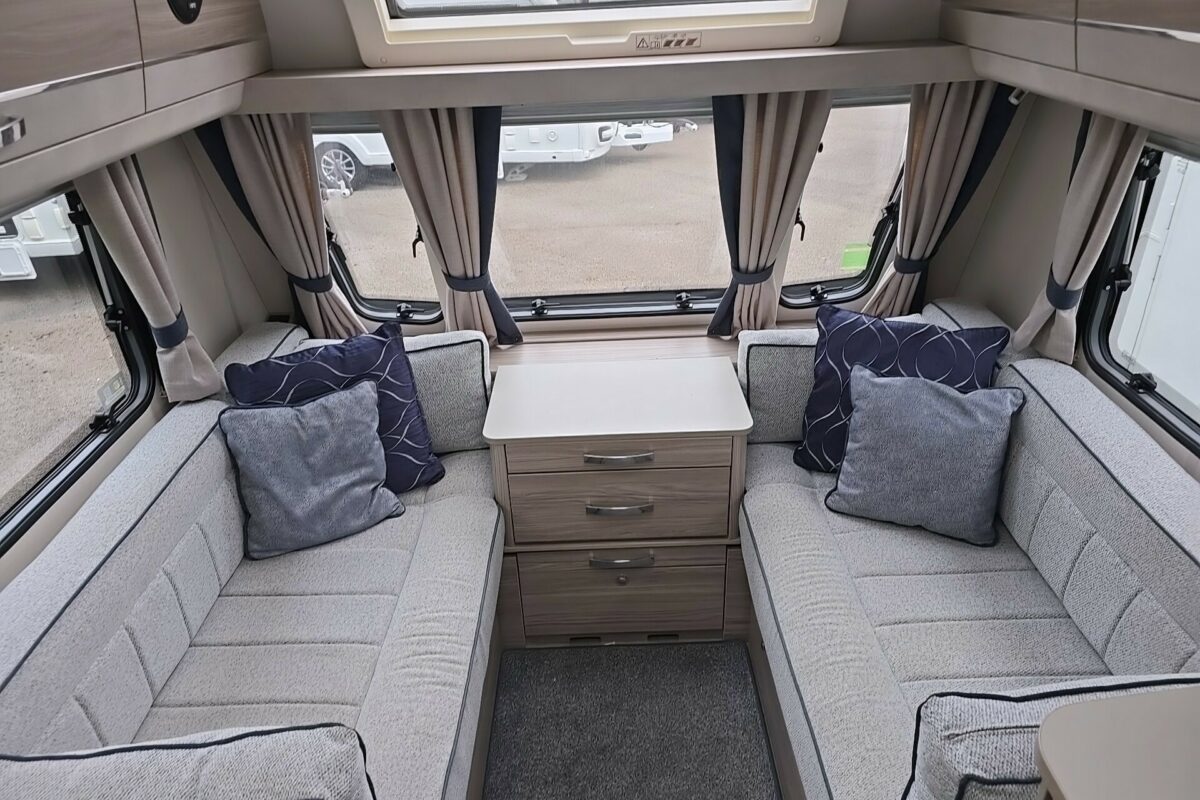 2022 ELDDIS CHATSWORTH 554 SEATING