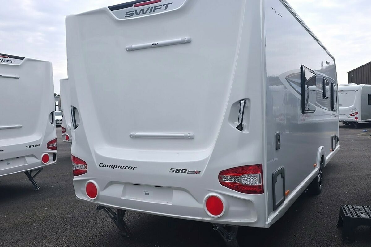 2026 SWIFT CONQUEROR 580 REAR O/S