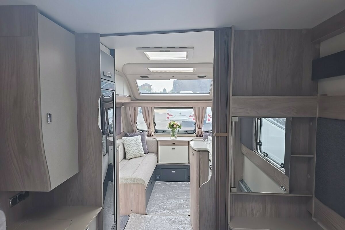 2026 SWIFT CONQUEROR 580 REAR TO FRONT VIEW