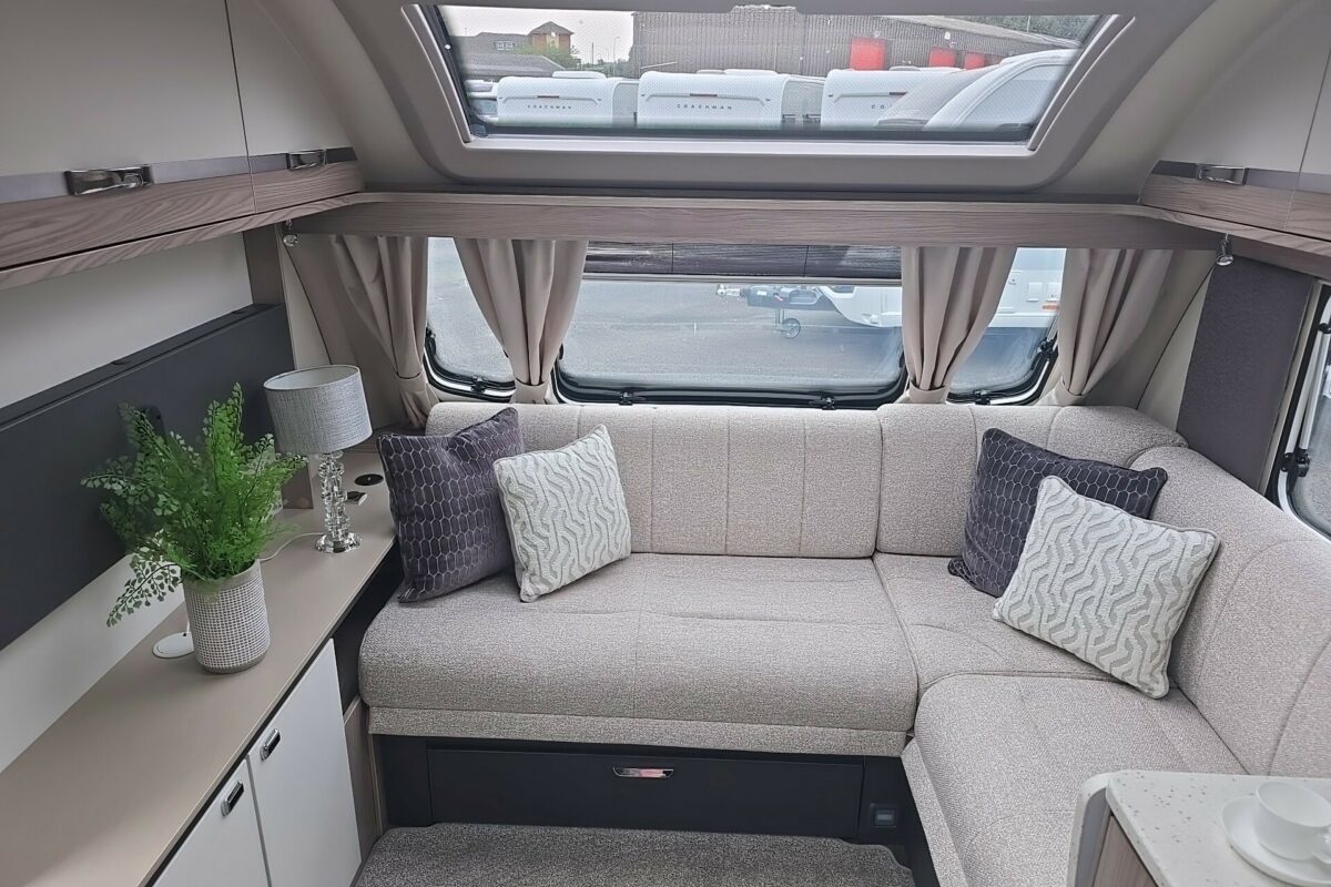 2026 CONQUEROR 560L GRANDE SEATING