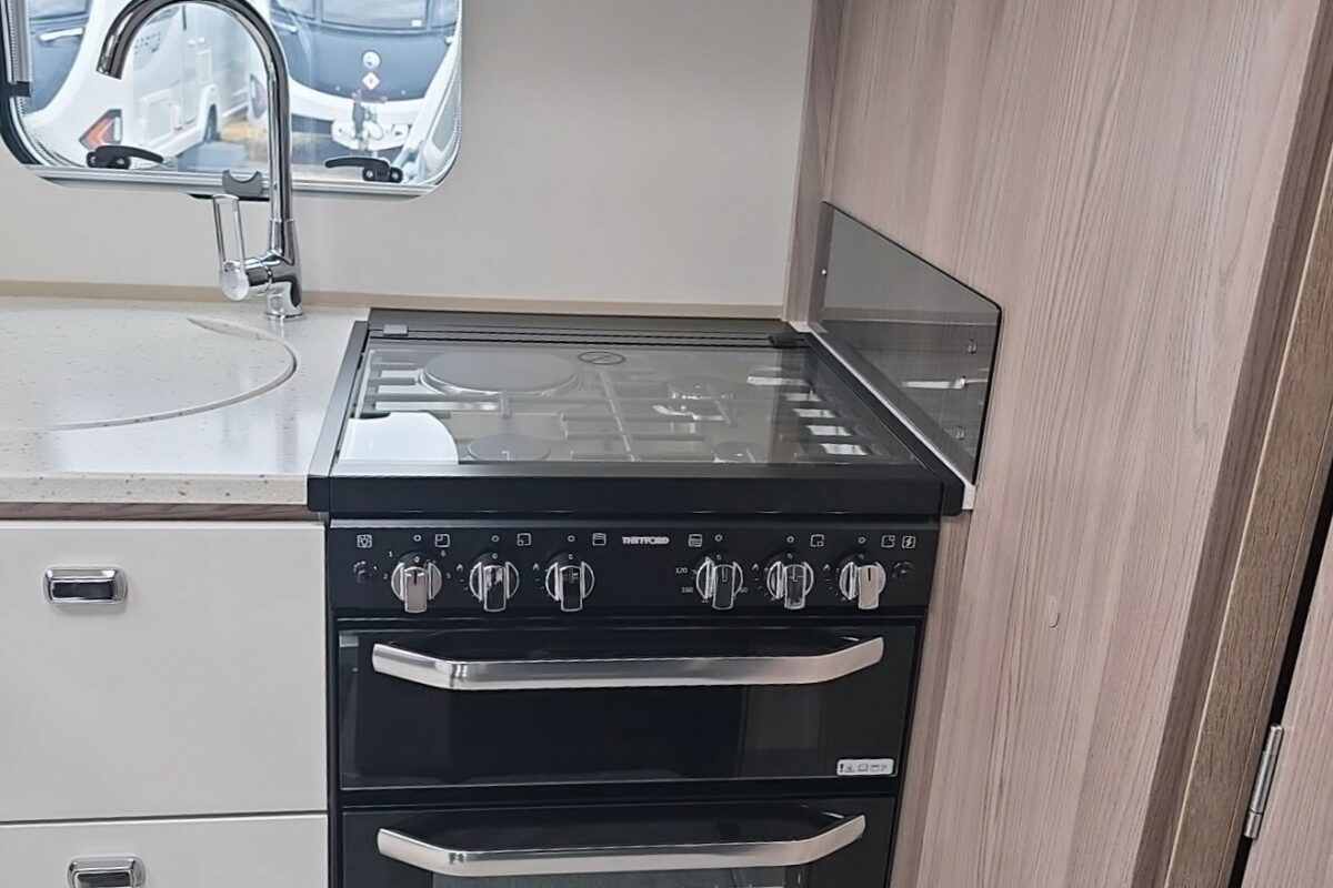2026 CONQUEROR 560L GRANDE OVEN