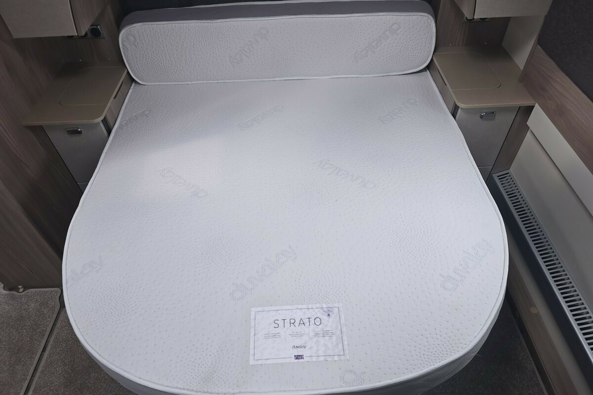 2026 CONQUEROR 560L GRANDE BED