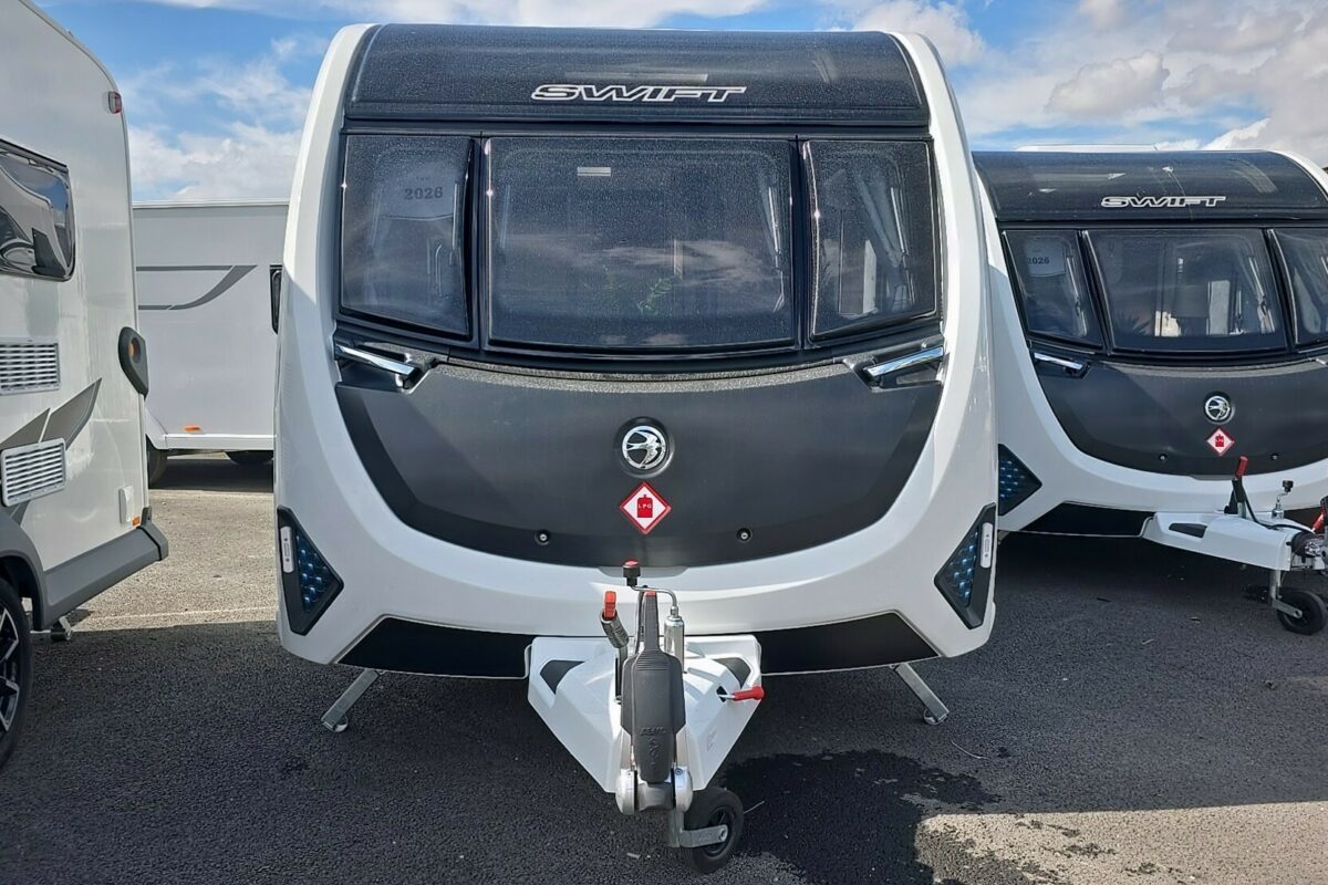 2026 SWIFT CHALLENGER 500 FRONT